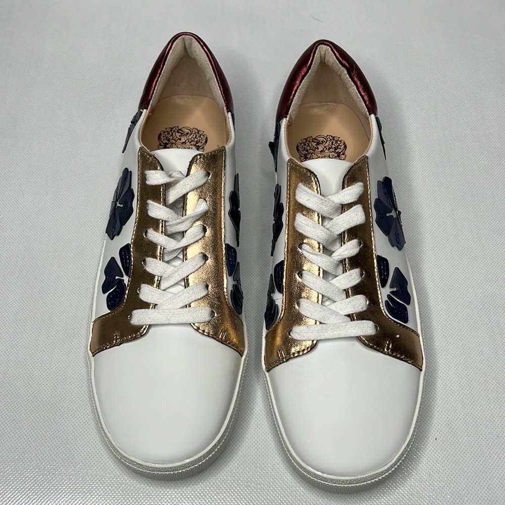 Vince Camuto White Leather Floral Lace-Up Claudinia Sneaker size 8.5